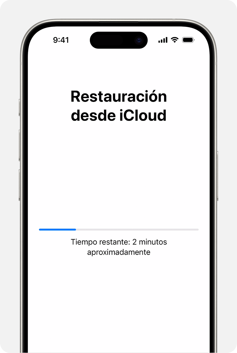 Un iPhone que muestra el estado de restauración de tu dispositivo desde una copia de seguridad de iCloud