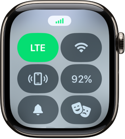 مركز التحكم على Apple Watch يظهر تشغيل الاتصال الخلوي وأزرار Wi-Fi واختبار اتصال iPhone والبطارية ونمط الصامت ونمط السينما.