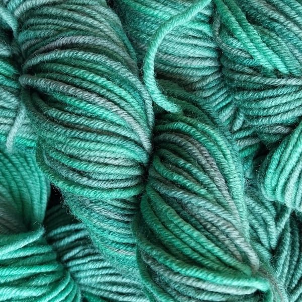 100g Hand-dyed Merino Wool Aran Green Giant