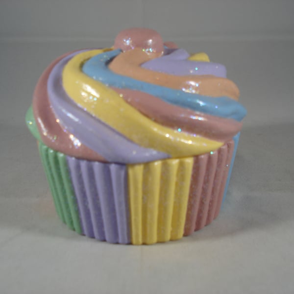 Rainbow Ceramic Cup Cake Muffin Party Food Novelty Jewellery Trinket Box.