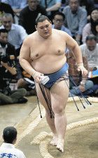 熱海富士を押し出しで下した大の里