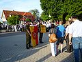 Die sechste Kompanie übernimmt Ortsschild und Fahne von Staffort