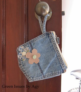 Back pocket wristlet