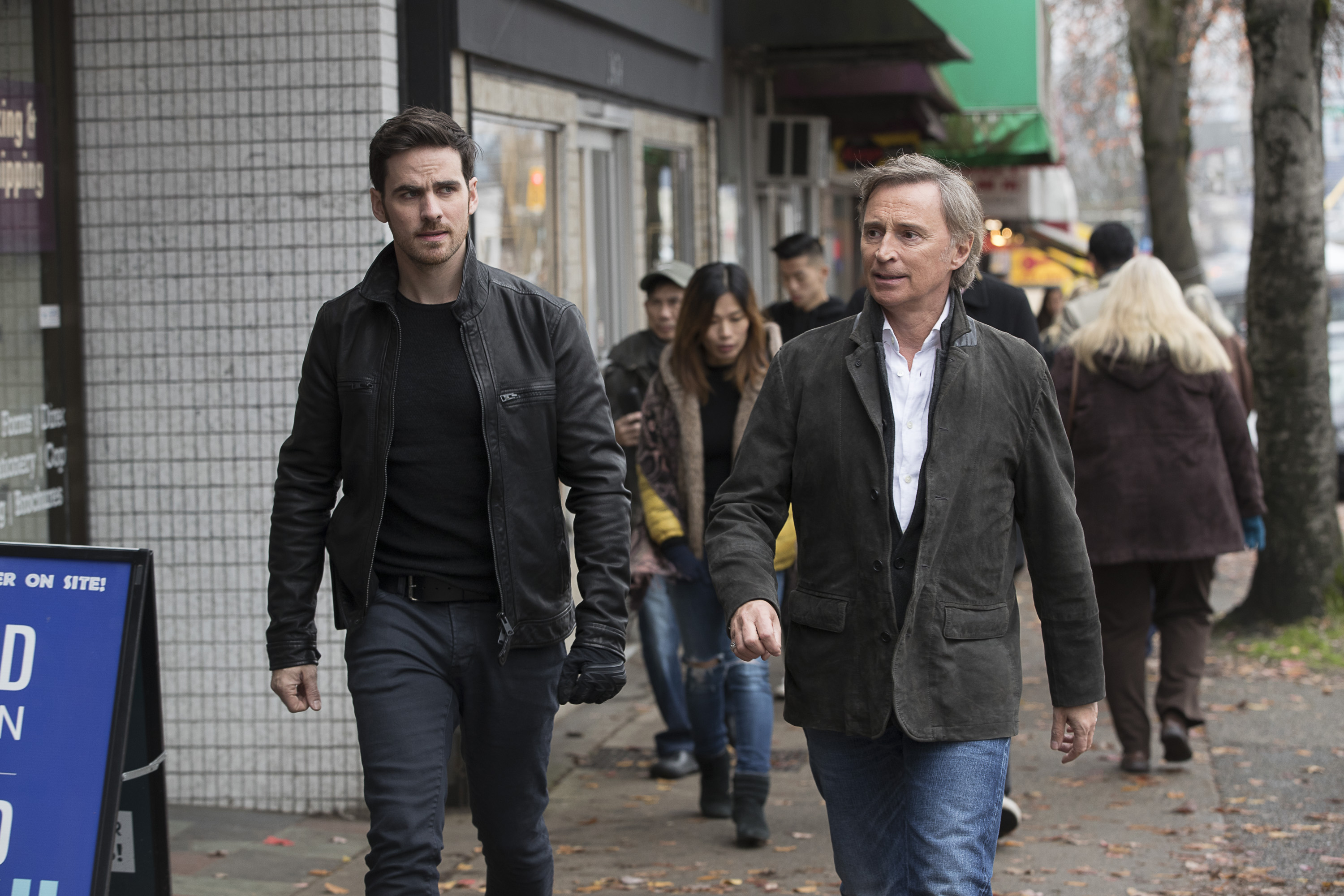 Robert Carlyle and Colin O'Donoghue in Once Upon a Time (2011)