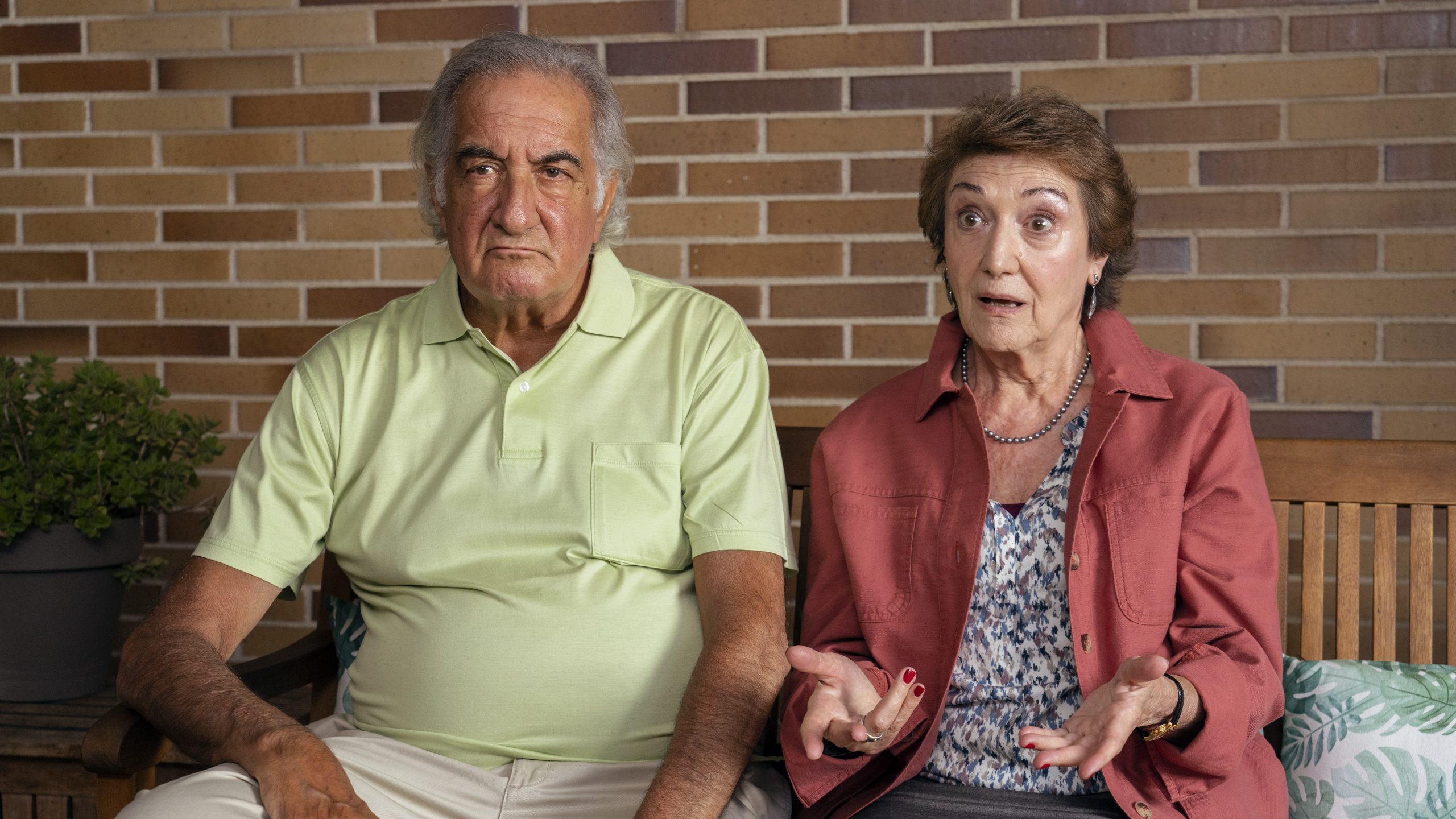 María Jesús Hoyos and Juan Lombardero in Poquita Fe (2023)