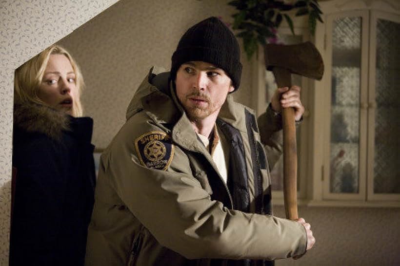 Josh Hartnett and Melissa George in 30 Days of Night (2007)