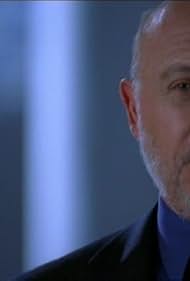 Hector Elizondo in Jack & Bobby (2004)