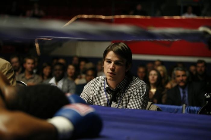 Josh Hartnett in Resurrecting the Champ (2007)