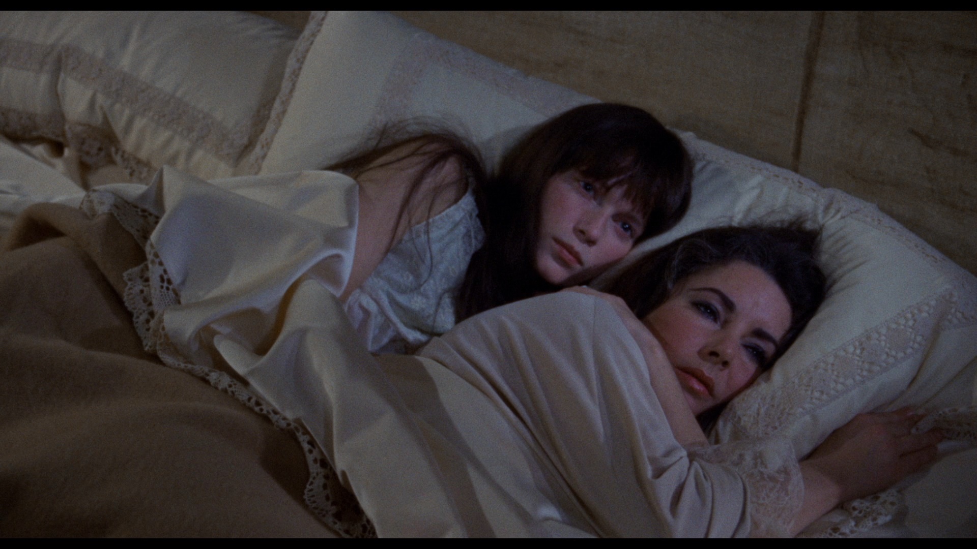 Elizabeth Taylor and Mia Farrow in Secret Ceremony (1968)