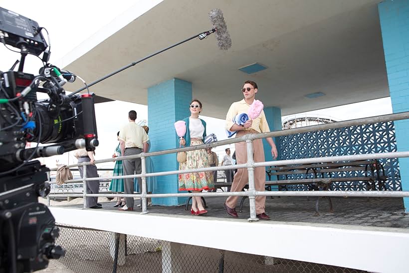 Saoirse Ronan and Emory Cohen in Brooklyn (2015)