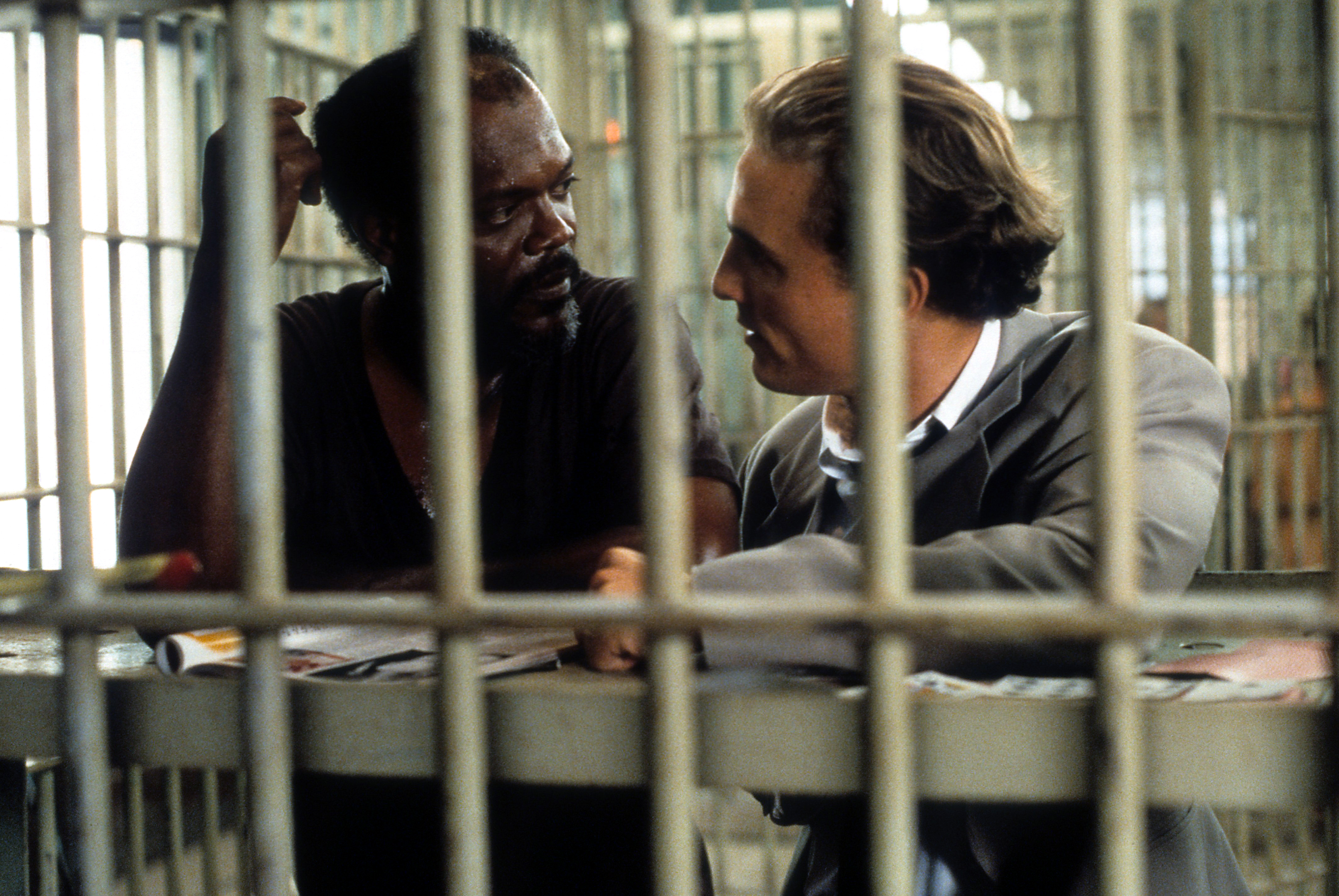 Samuel L. Jackson and Matthew McConaughey in A Time to Kill (1996)