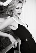 Sarah Gadon