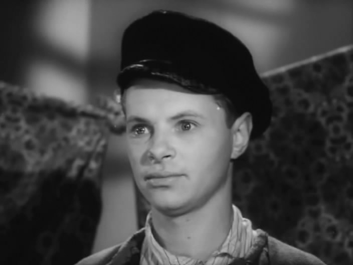 Leonid Kharitonov in Pust svetit (1960)