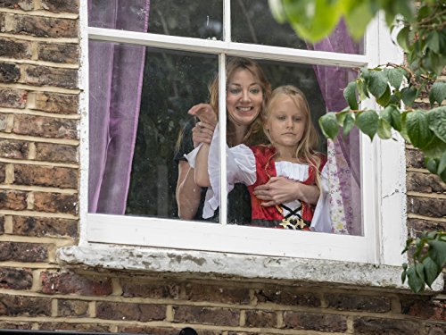 Diane Morgan and Connie Wilkins in Motherland (2016)