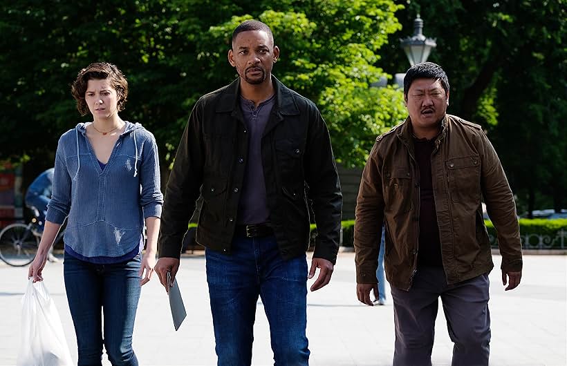 Will Smith, Mary Elizabeth Winstead, and Benedict Wong in Gemini Man (2019)