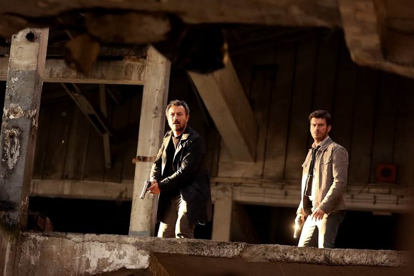 Kivanç Tatlitug and Onur Saylak in 22.Bölüm (2019)