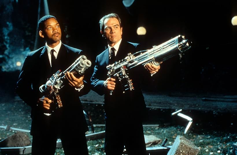 Tommy Lee Jones and Will Smith in Men in Black (1997)