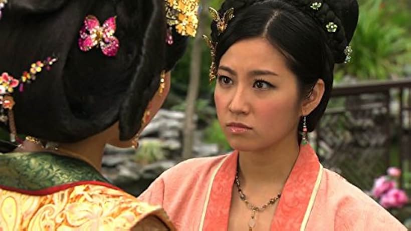 Yoyo Chen in Gong sum gai (2009)