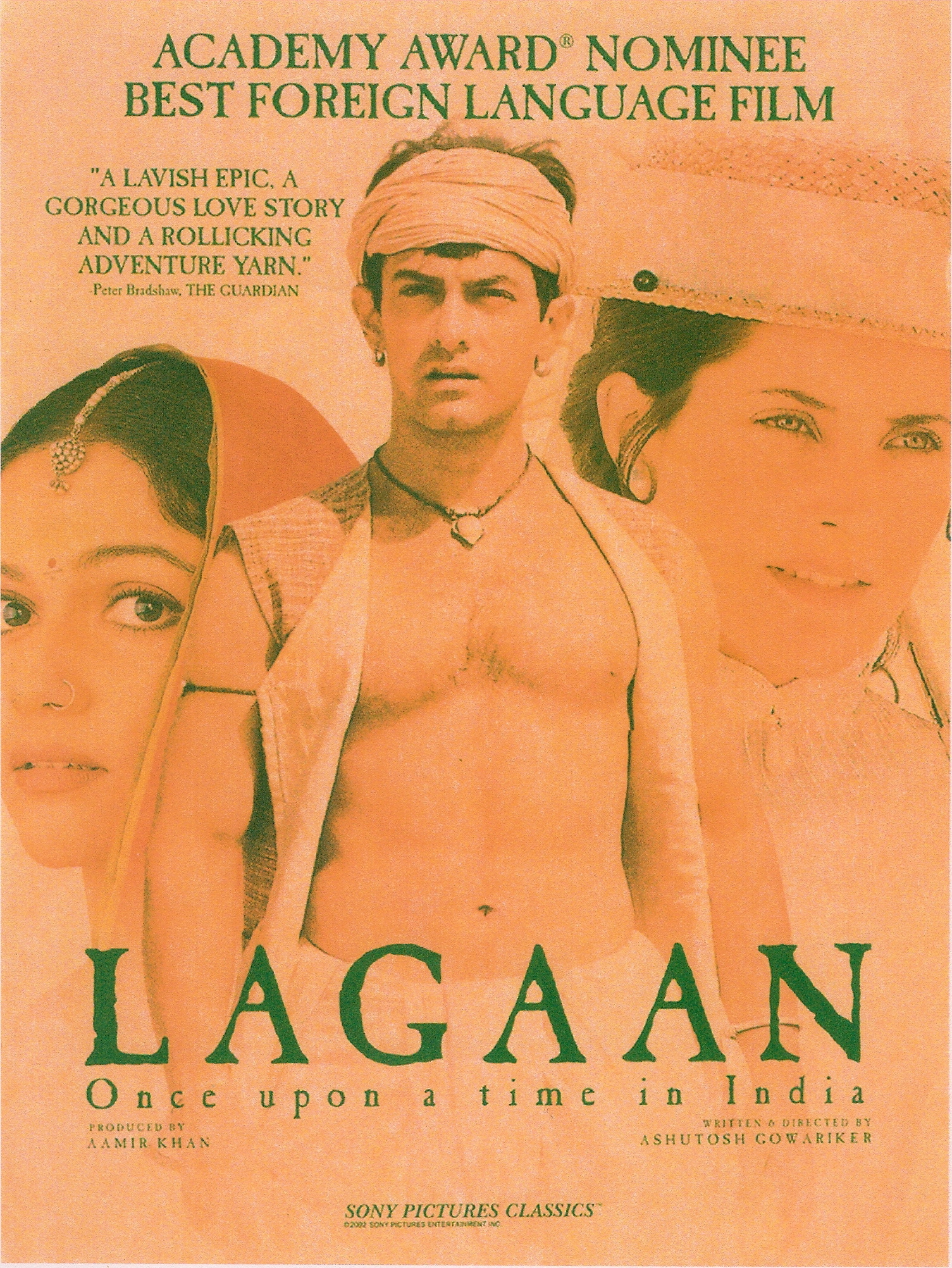 Rajendra Gupta, Aamir Khan, Javed Khan Amrohi, Kulbhushan Kharbanda, Akhilendra Mishra, Suhasini Mulay, Rachel Shelley, Rajesh Vivek, Shri Vallabh Vyas, Raghubir Yadav, Raj Zutshi, Gracy Singh, and Dayashankar Pandey in Lagaan: Once Upon a Time in India (2001)