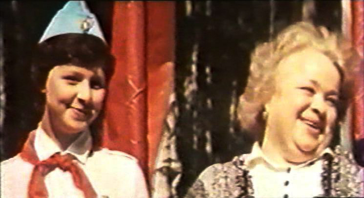 Natalya Krachkovskaya and Yelena Starostina in Obeshchayu byt! (1983)