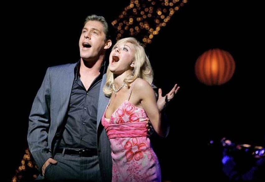 Richard H. Blake and Laura Bell Bundy in Legally Blonde: The Musical (2007)