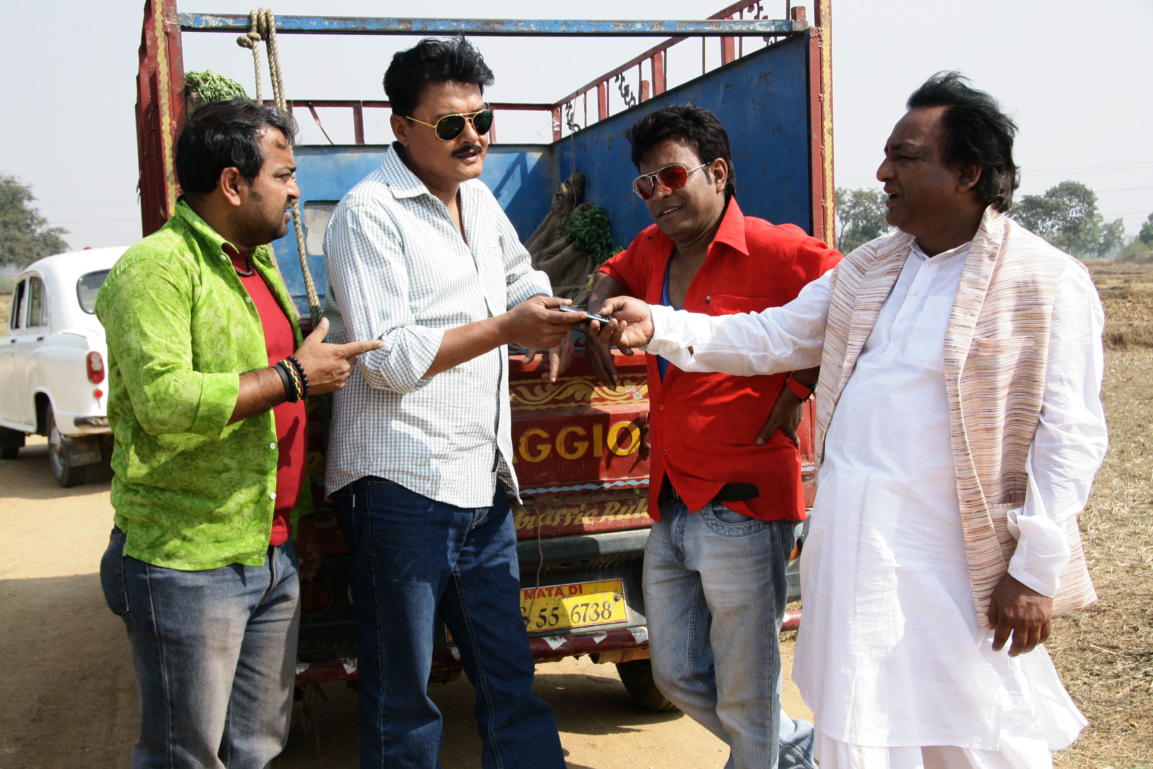 Saswata Chatterjee, Rudranil Ghosh, and Supriyo Dutta in Proloy (2013)