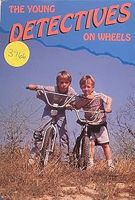 Primary photo for Young Detectives on Wheels