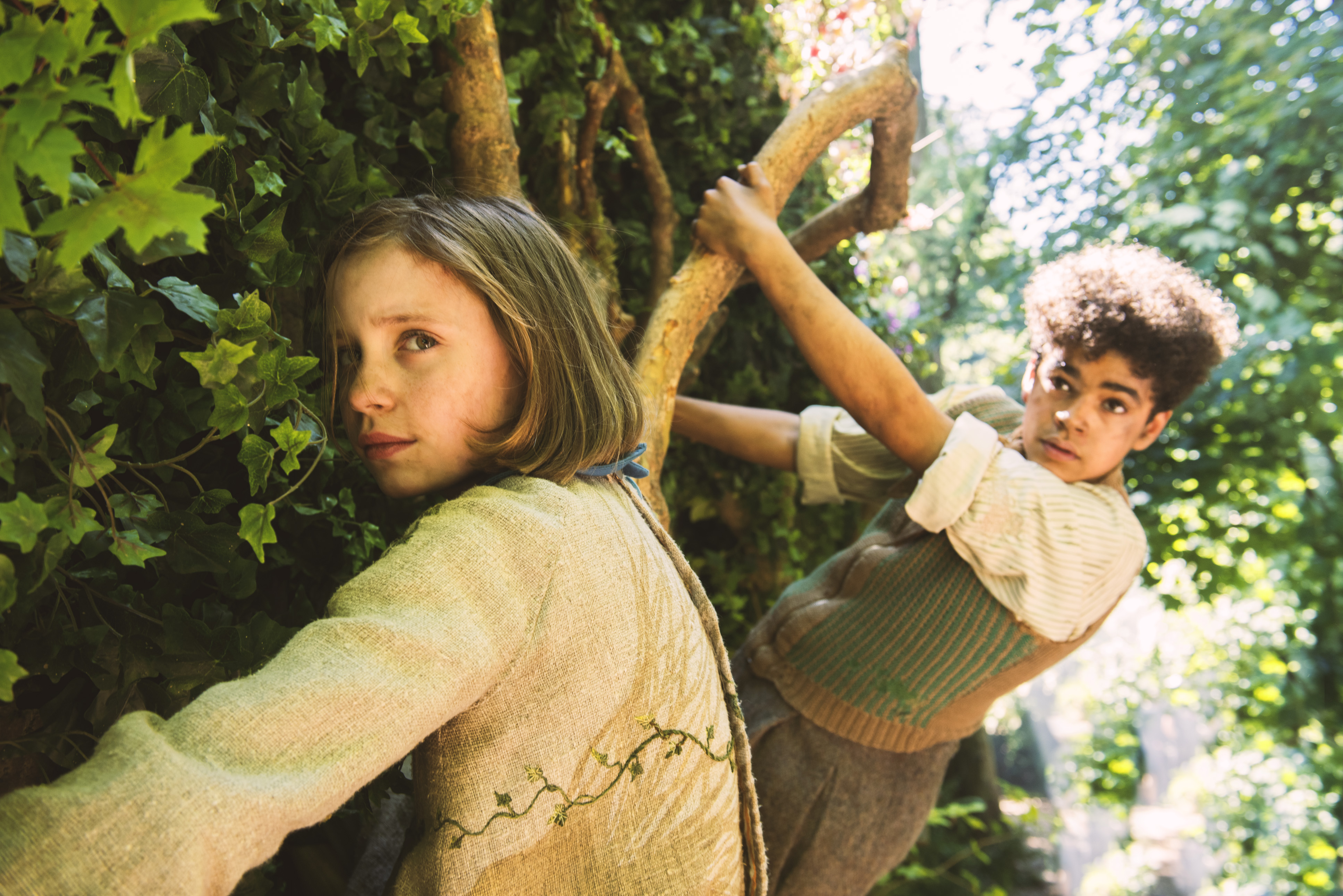 Dixie Egerickx and Amir Wilson in The Secret Garden (2020)