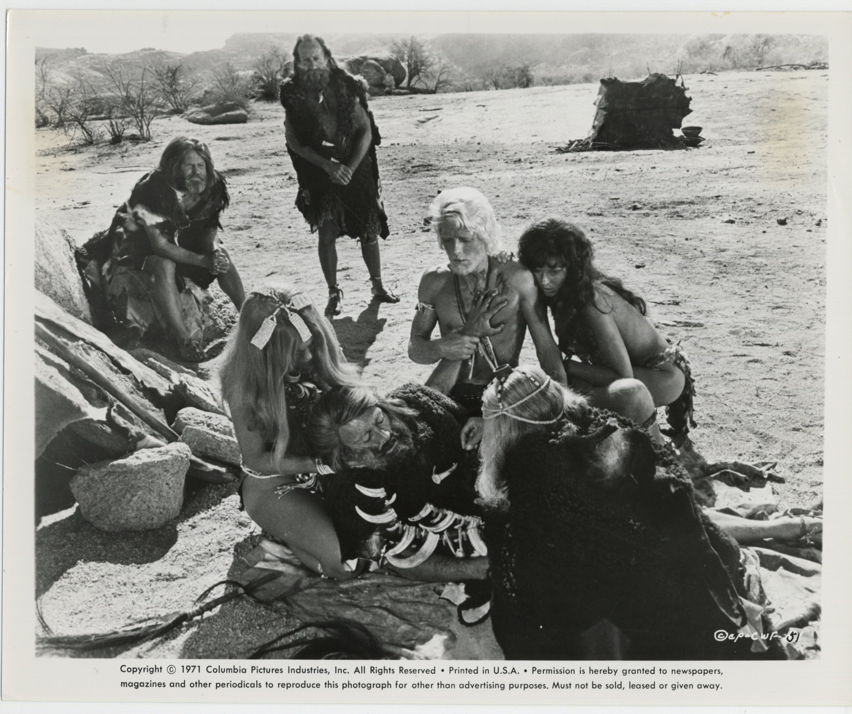 Rosalie Crutchley, Julie Ege, Marcia Fox, Don Leonard, and Brian O'Shaughnessy in Creatures the World Forgot (1971)