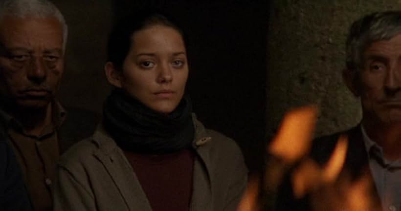 Marion Cotillard in Furia (1999)