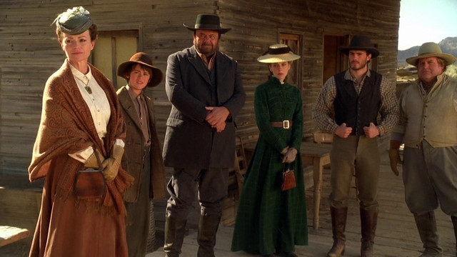 Paul Sorvino, Clare Carey, Linus Huffman, Maria P. Petruolo, Micah Alberti, and Benjamin Petry in Doc West (2009)