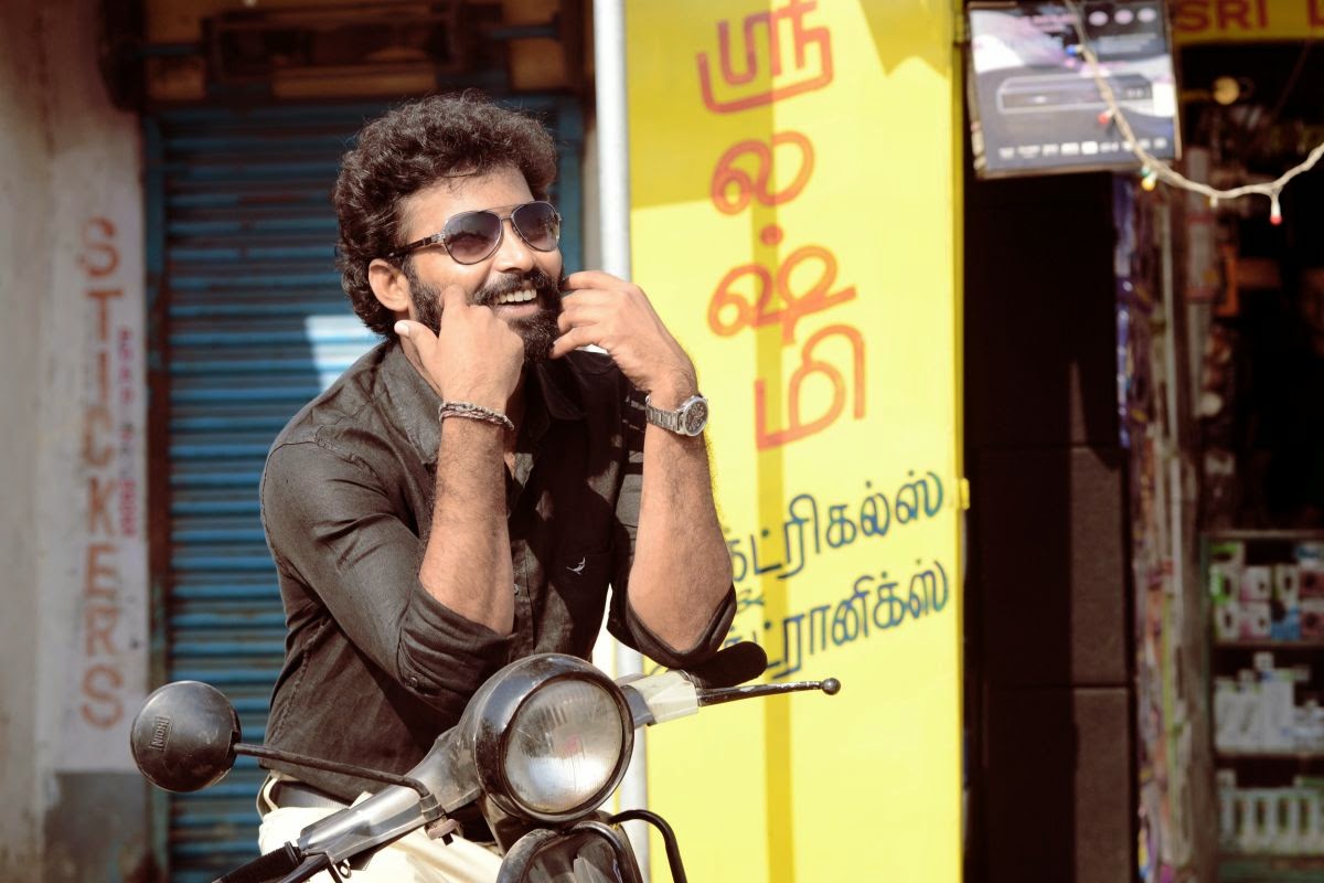 Dinesh in Tamiluku En Ondrai Aluthavum (2015)