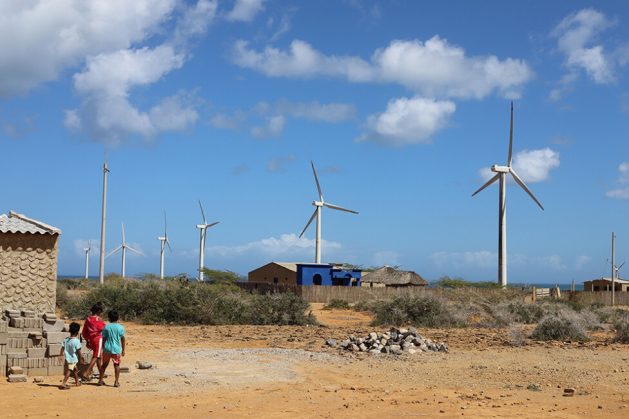 Wind power installation in the impoverished desert peninsula of La Guajira in northern Colombia. Credit: Giampaolo Contestabile / Pie de Página