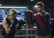 1.awol-arrow-episode-stills-fight