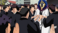 Mayuri is stopped from returning Karakura Town to the Human World.