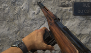 Reloading the SVT-40.