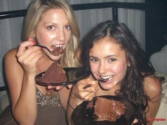 Nina-dobrev-gallery