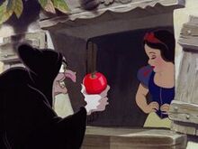 Snow-white-disneyscreencaps