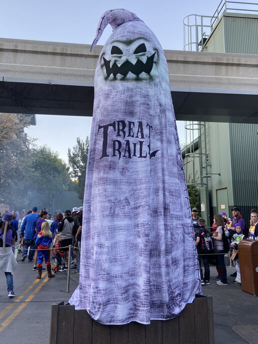 Treat Trails DCA