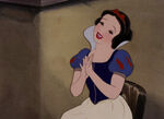 Snow-white-disneyscreencaps.com-6017