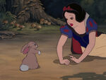 Snow-white-disneyscreencaps.com-1097