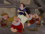 Snow-white-disneyscreencaps.com-6281