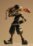 Kingdom-hearts-play-arts-sora-figurine