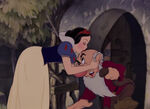 Snow-white-disneyscreencaps.com-7852