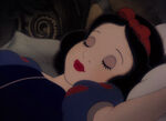 Snow-white-disneyscreencaps.com-3927