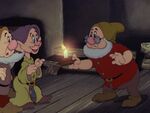 Snow-white-disneyscreencaps.com-3537