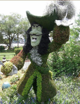 Captain Hook topiary in a Gartenkunst in China