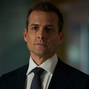 Harvey Specter en La ley de los audaces (temp. 6-9).