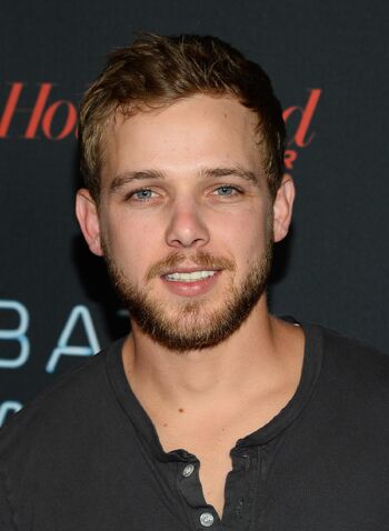 Max-thieriot-