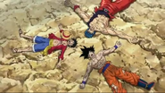 Goku, Toriko y Luffy vencen al Akami.